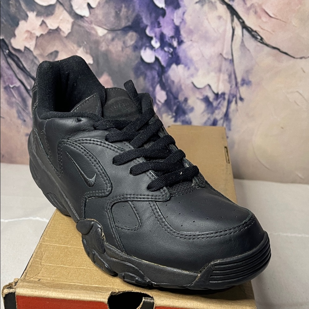 Nike Men's Black Leather Sneakers